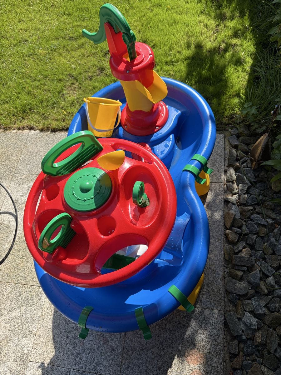 Aquaplay Giocattoli: Kinder Wassertisch mit Pumpe, Top Zustand! (56 – Nuovo (secondo la descrizione) da Aesch BL venduto da Kliana 1