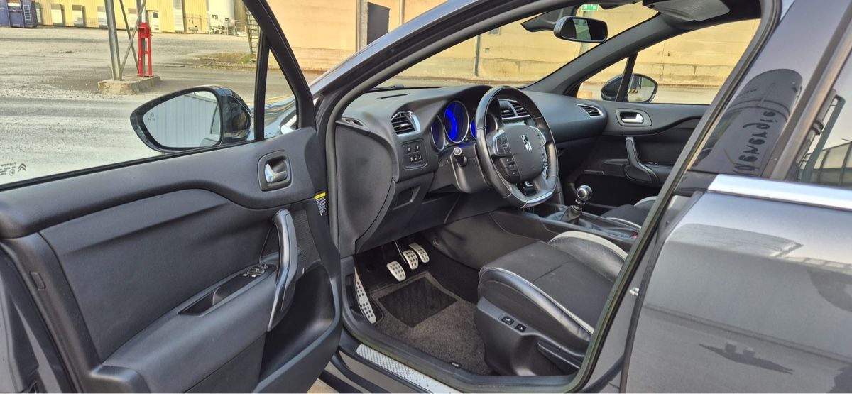 Citroën Automobili: CITROEN C4 DS4 1.6 HDI – Usato da Bülach venduto da _milziv 7