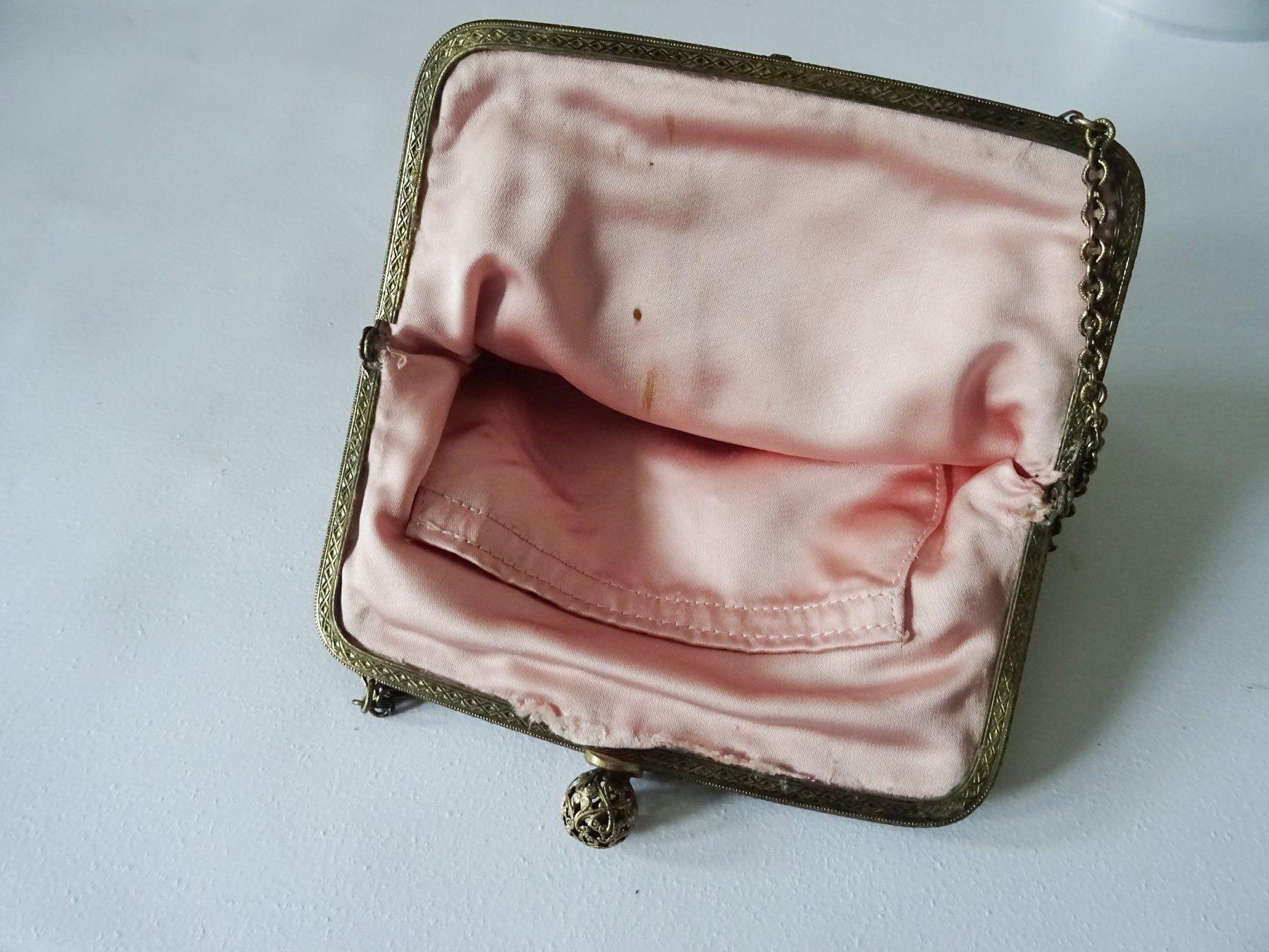 Borse da donna: Alte Petit-Point Abendtasche – Usato da Lengnau BE venduto da Muggi7 4