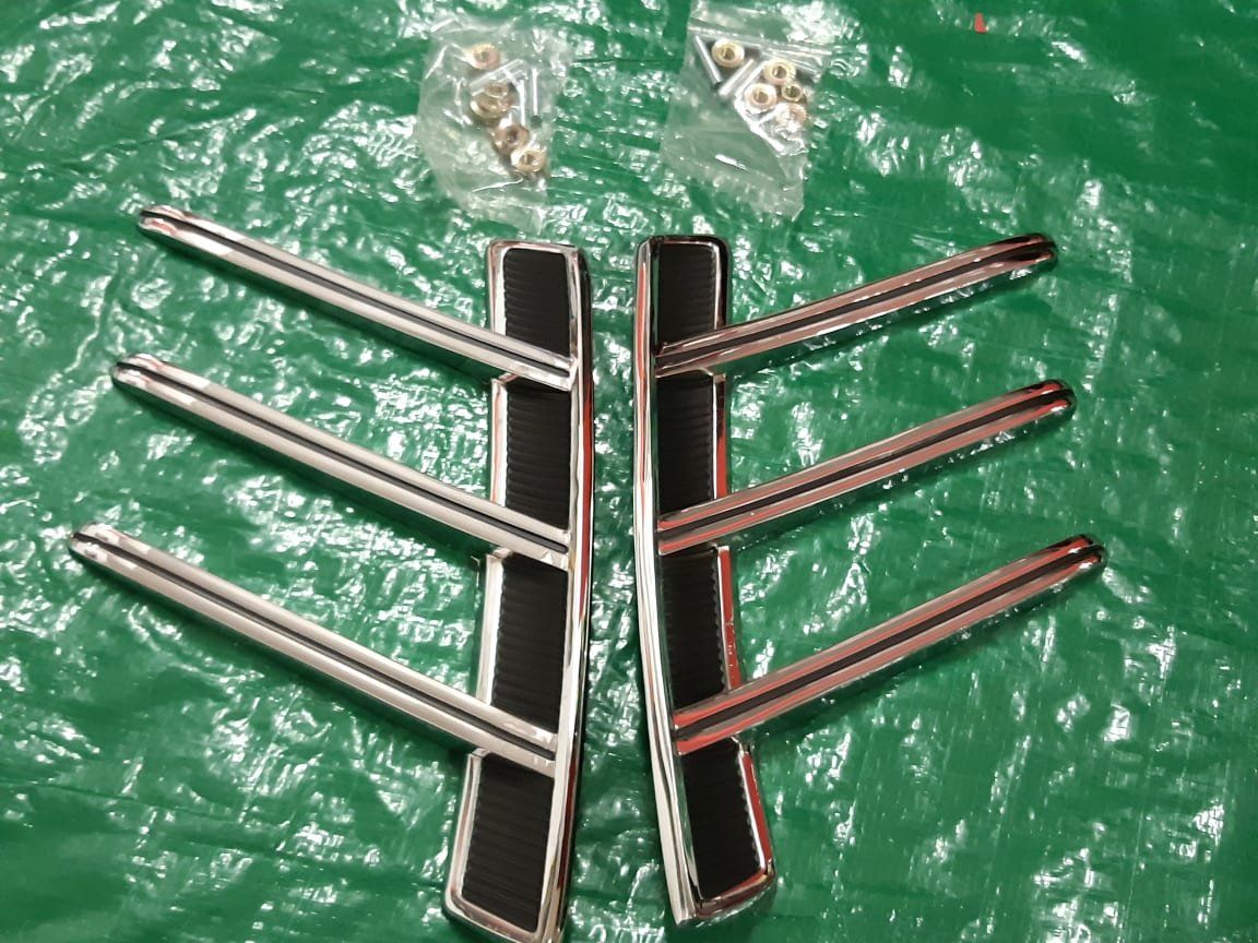 Ford Alle Autoersatzteile: C- Chromornament Seitenwand,     1966 Mustang – Neu und originalverpackt aus Niedergösgen von usc_l9pz