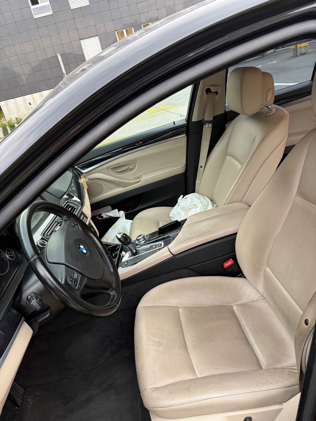 BMW Autos: BMW 523i – D'occasion à Luzern par Juli_80 6