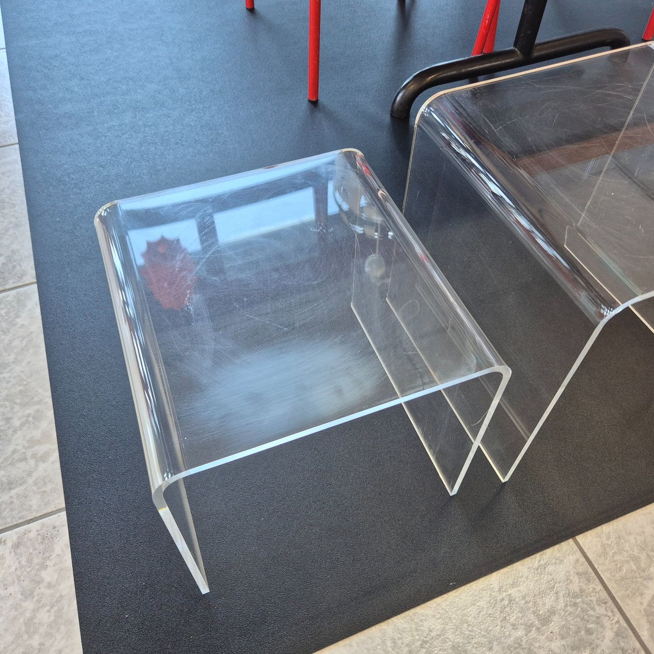 Tavoli: 2er Plexiglas Acryl Tisch Blumenhocker Beistelltisch Table – Usato da Nottwil venduto da Wondewa-Shop 5