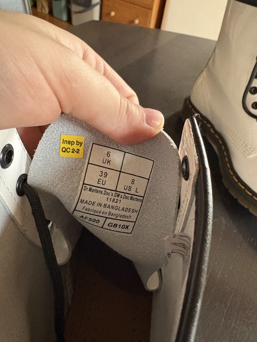Dr. Martens Scarpe da uomo: Dr Martens Botes blancs taille 39 – Usato da St-Blaise venduto da ari_g58n 1