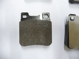 Mercedes Benz Bremsklotzsatz  003 420 30 20