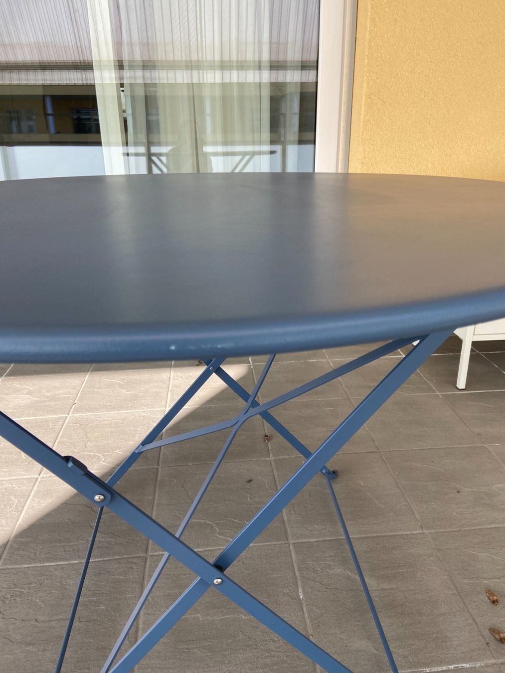 Tavoli: Ethimo Flower Tisch Ø105 cm, klappbar – Usato da Elgg venduto da allisonsca 2