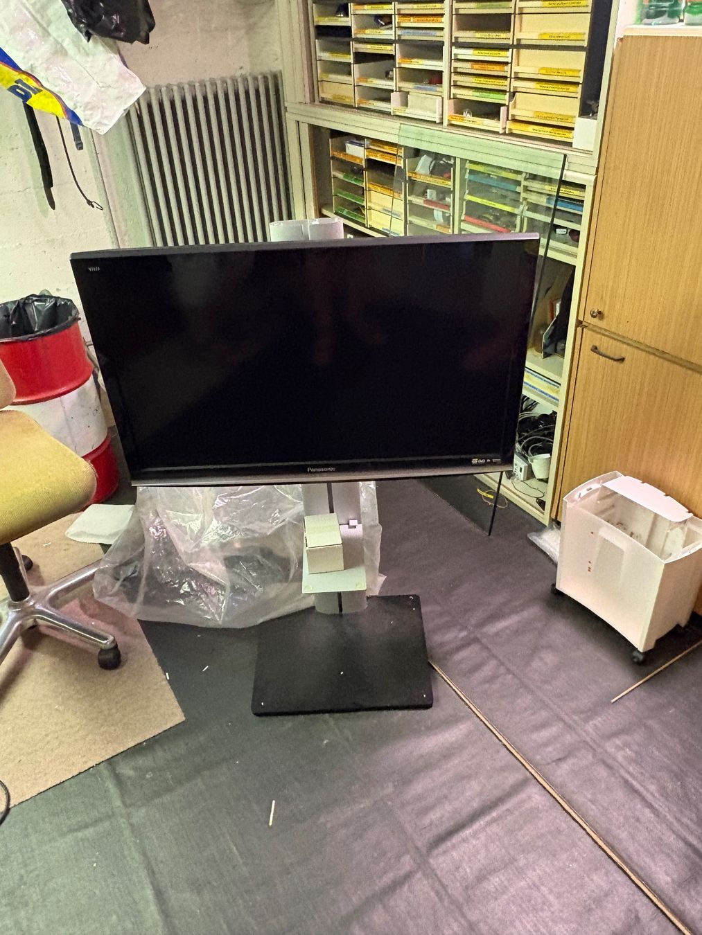 Appareils TV: Fernseher,Bildschirmdiagonale 93 cm – D'occasion à Frick par Rukki 1