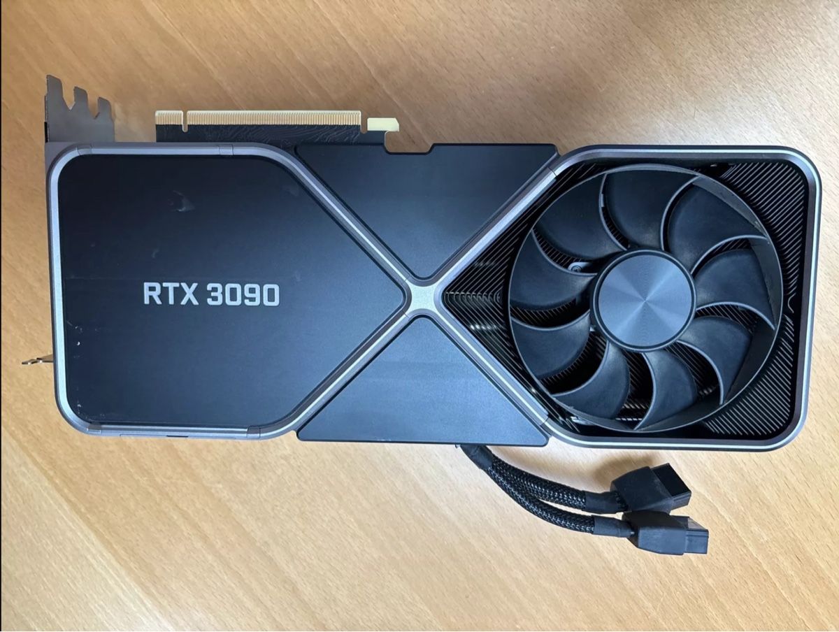 Nvidia Grafikkarten: NVIDIA GeForce RTX 3090 Founders Edition FE 24GB GDDR6 GPU – Gebraucht aus Kriens von