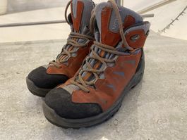 Lowa Winterschuhe Gr 33