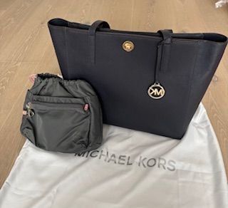 Michael Kors Taschen für Damen: Shopper Michael KORS inkl. Organizer – Gebraucht aus Eschenbach LU von oew_dl58