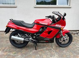 Kawasaki GPZ 1000 RX: Frische MFK, neue Bremsen und Reifen