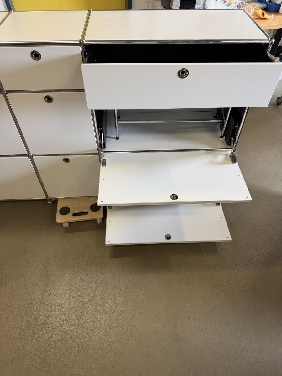 Cassettiere: Flexcube Neuwertig Design Möbel – Usato da Strengelbach venduto da RaenAntikDesign 3