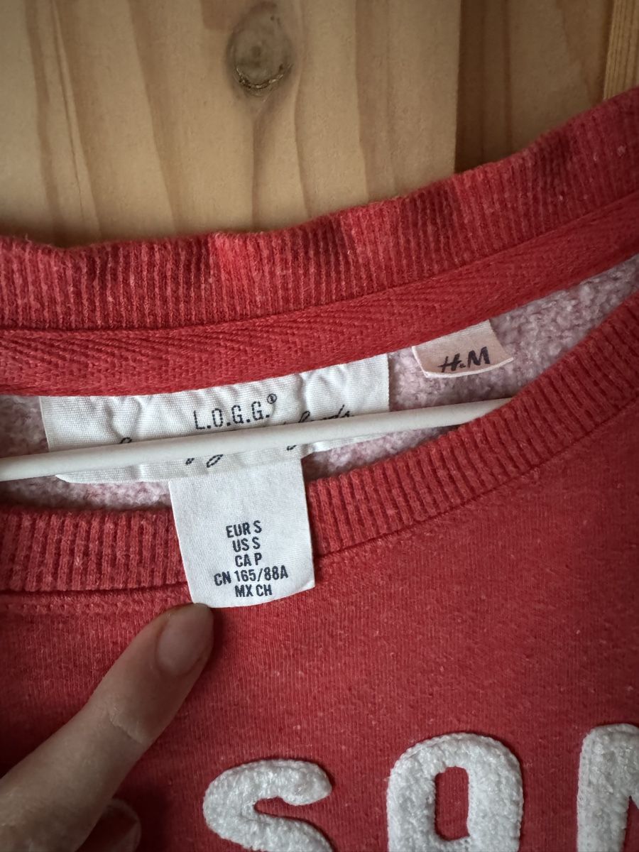 H&M Pulls & Sweat-shirts: Roter Pullover – D'occasion à Hergiswil NW par kaufe_bei_kaufmann 1