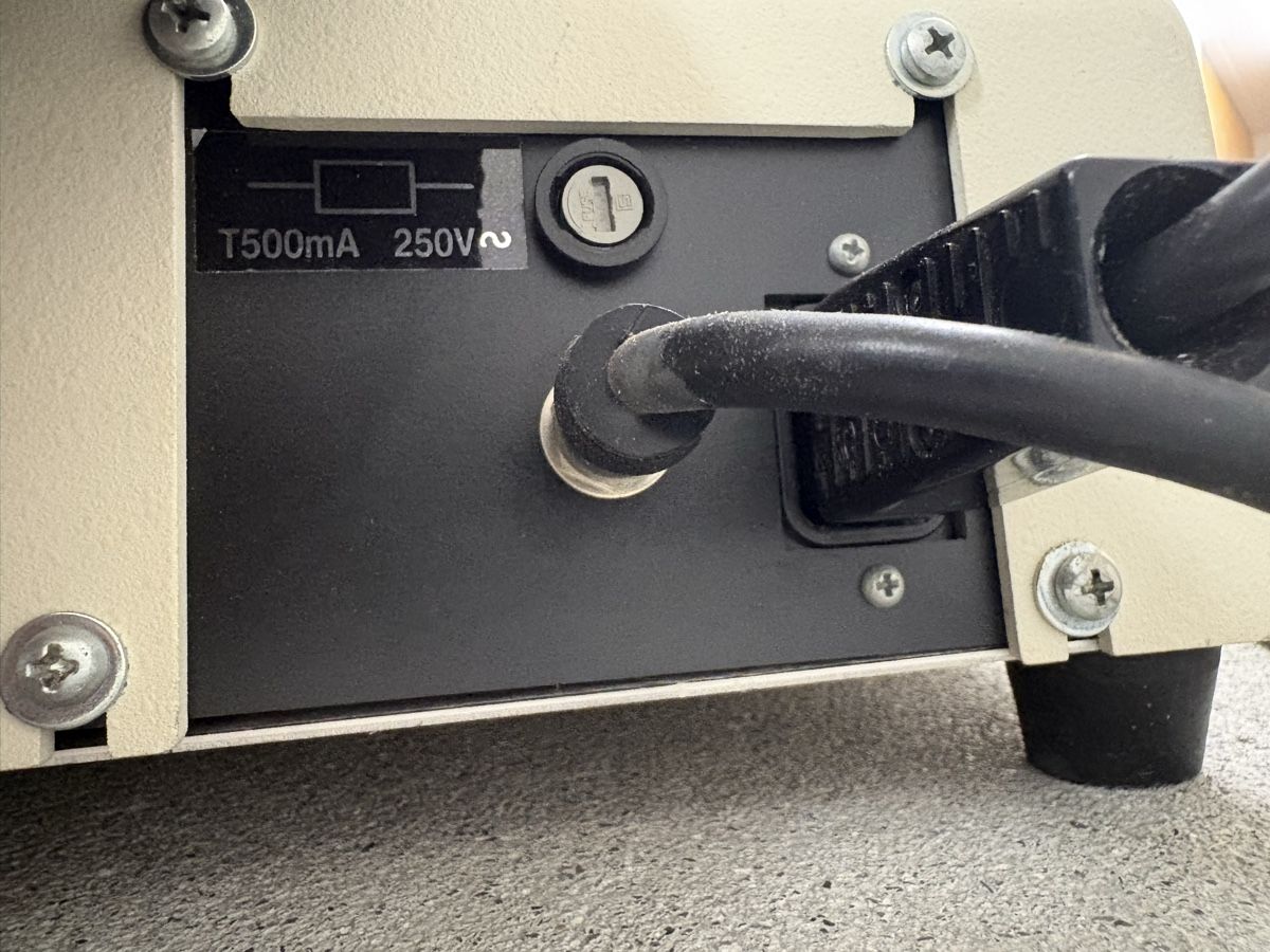 Macchine rilegatrici: GBC 110EB Elektrische Bindemaschine ab Fr. 1.- – Usato da Perlen venduto da S0nG0ku 6