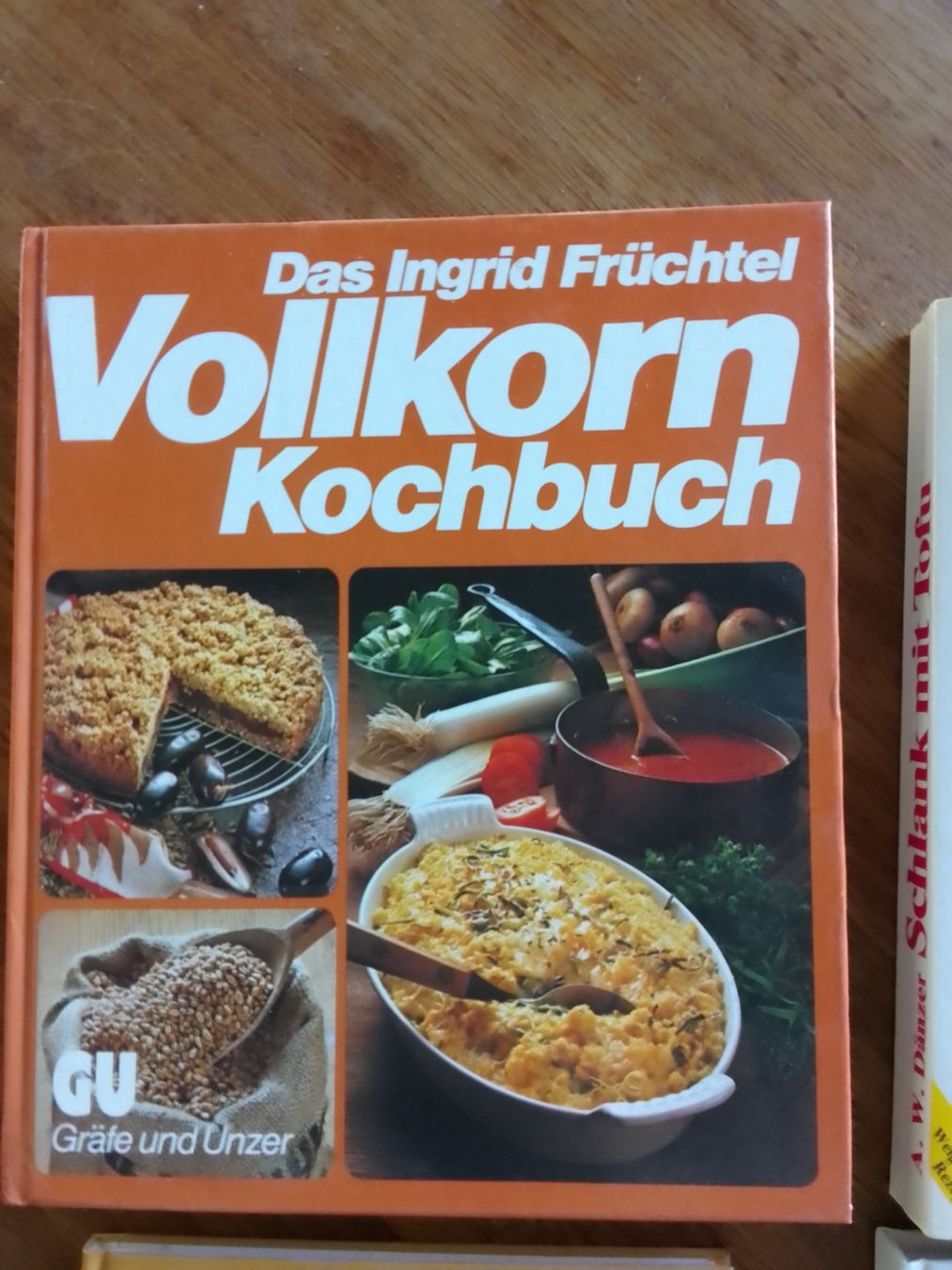 Libri: 5 Kochbücher wie abgebildet.. – Usato da Ebmatingen venduto da swiss.canadian 1