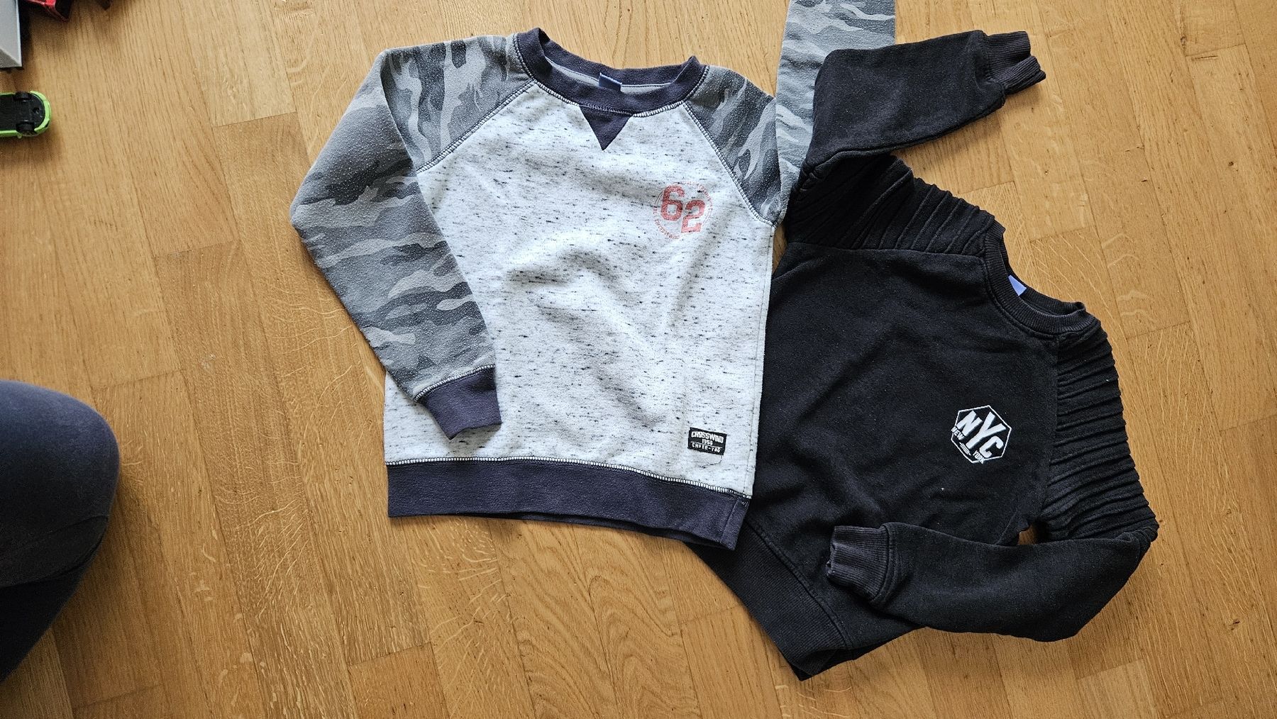Kleiderpakete & -sets: Set Pullover Grösse 110 – Gebraucht aus Rickenbach SO von S.u.n.s.h.i.n.e.83