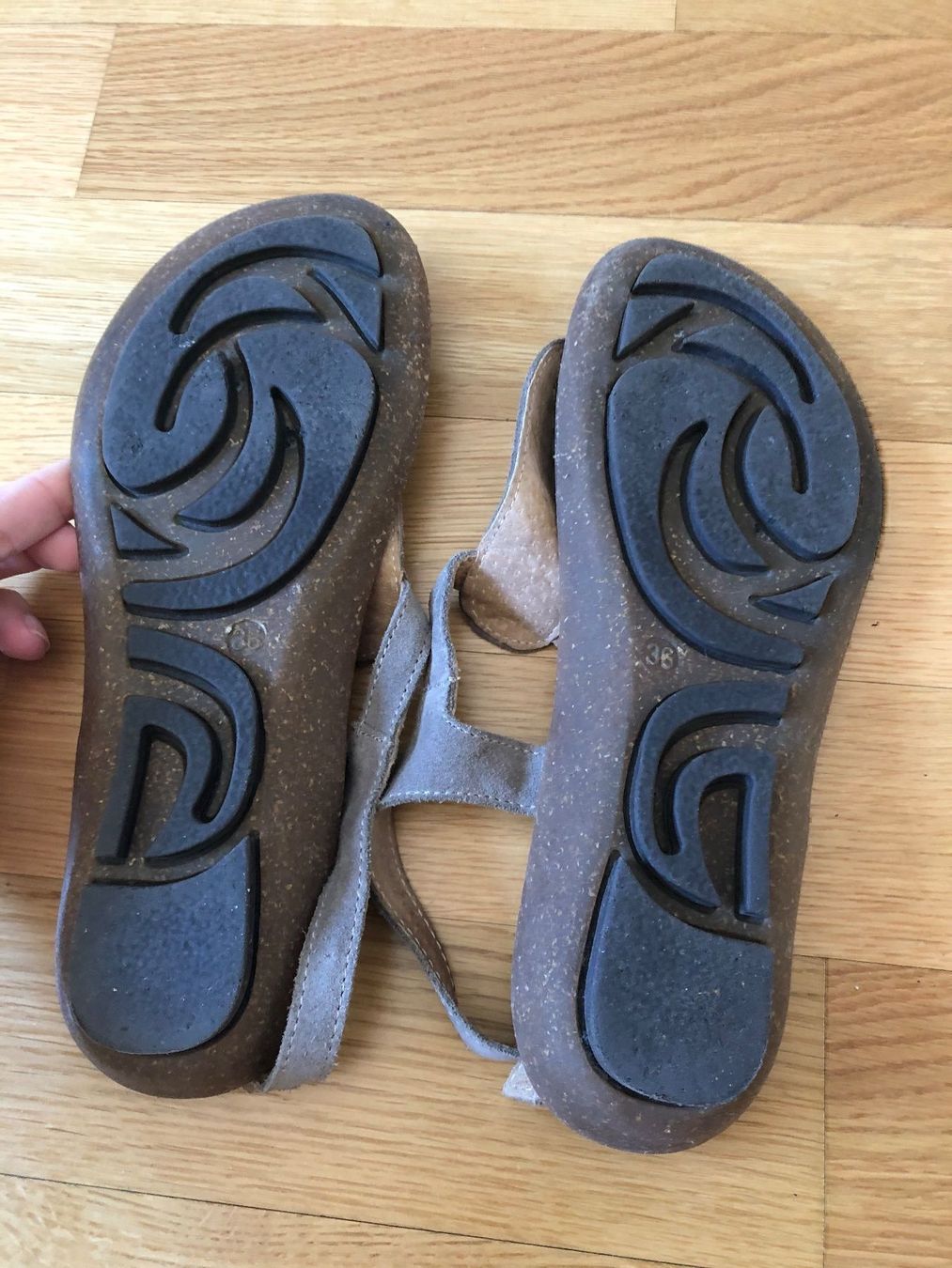 Scarpe da donna: Sandalen – Usato da Grenchen venduto da iagiag 1