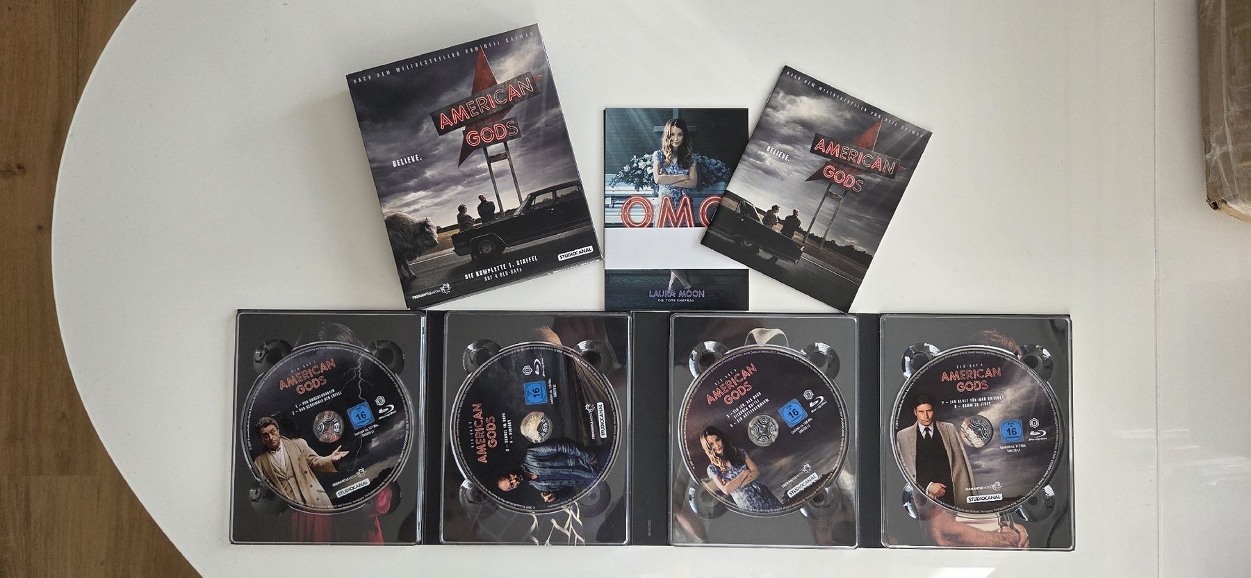 Tutti i DVDs: American Gods - Staffel 1+2 Blu-rays – Usato da Zufikon venduto da lakotassu