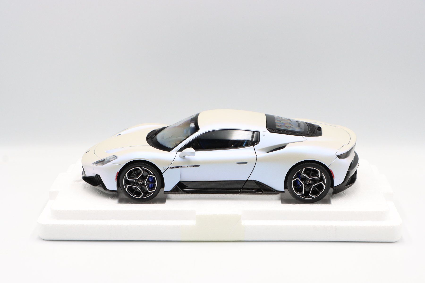Maserati Modellini d'auto: Maserati MC20 2020 1:18 BBR – Nuovo e nell'imballaggio originale da Bühl b.Aarberg venduto da modelldiecast 3