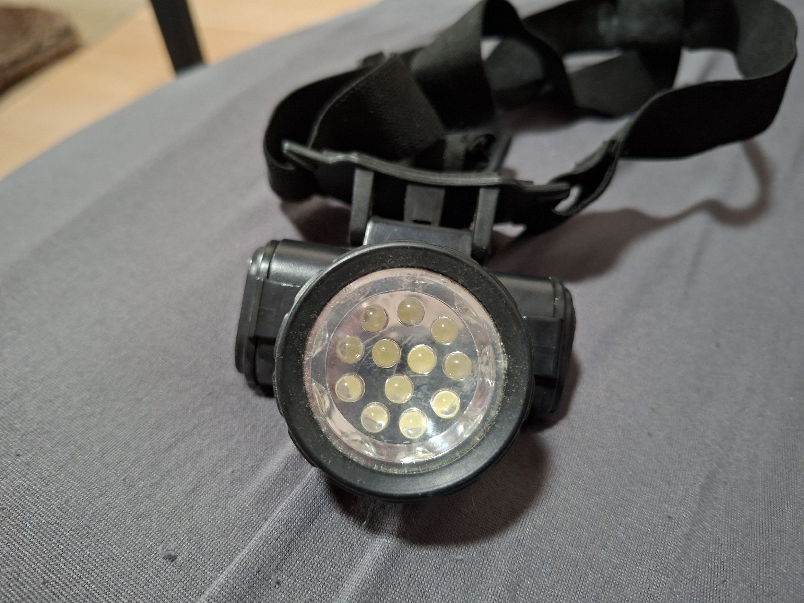 Lampade: Lot de deux lampes frontales LED – Usato da Tannay venduto da v1n1p00h 3