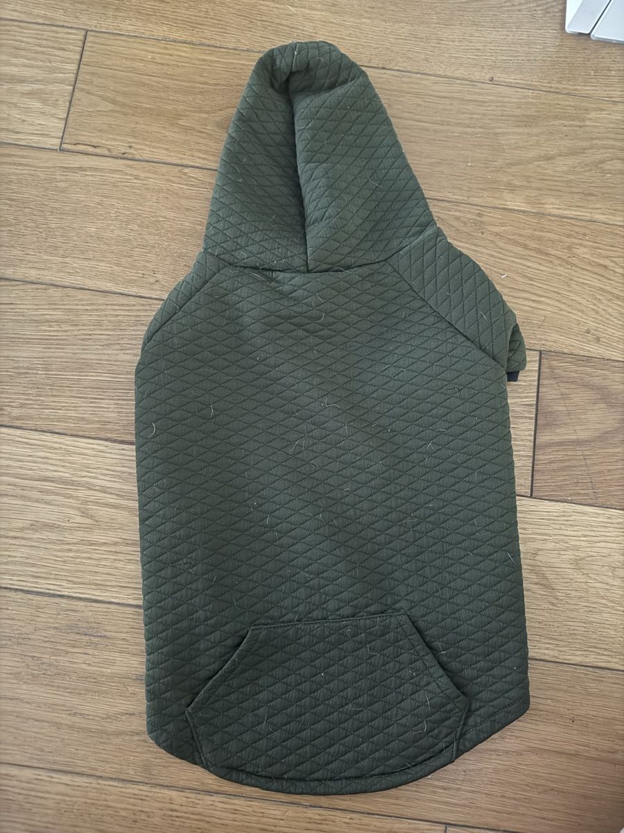 Abbigliamento: Hundekleidung 15 chf/stk – Usato da Luzern venduto da vivientth 5