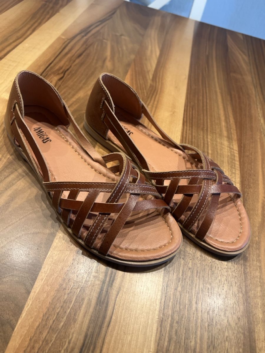 Scarpe da donna: Amigas Leder Sandalen Gr. 39 – Nuovo (secondo la descrizione) da Rothrist venduto da Bettinal02