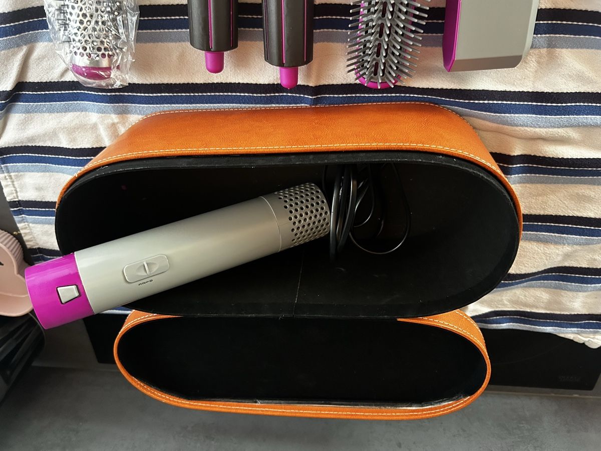 Piastre & Arricciacapelli: Styling Air Wrap con accessori e custodia – Usato da Bodio TI venduto da mel_6pmm 1