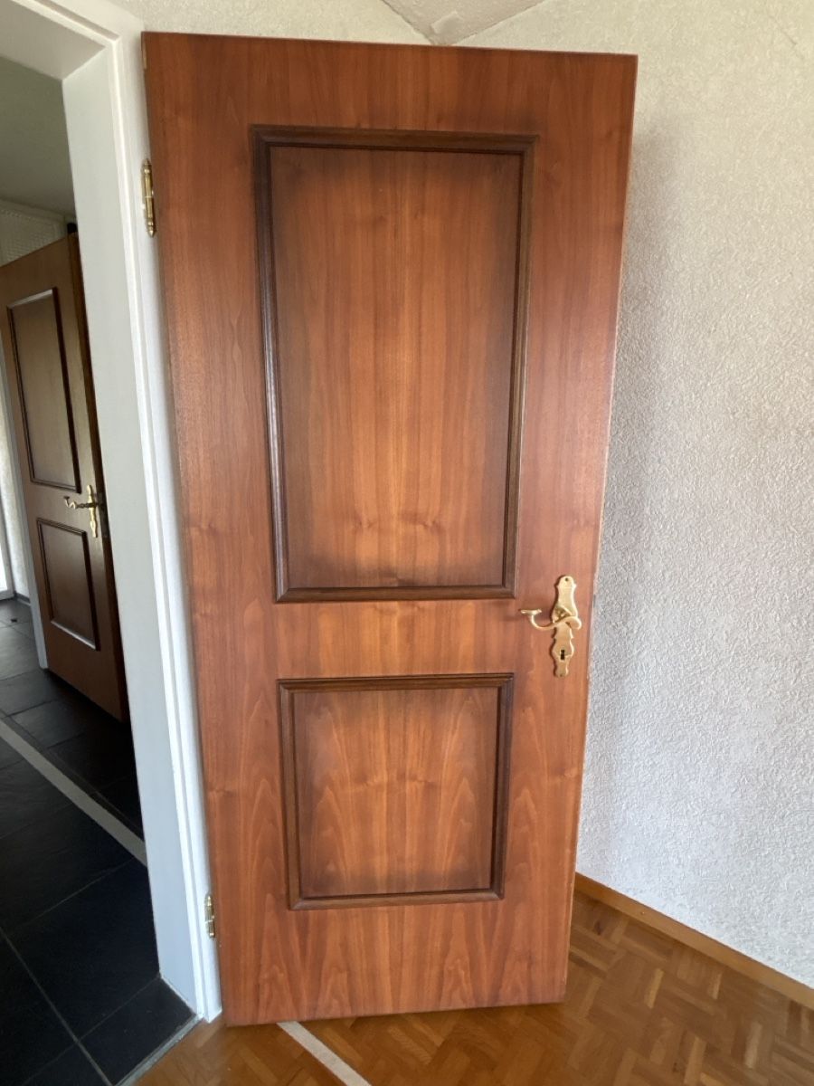 Porte: 5 Holzzimmertüren – Usato da Russikon venduto da pha_2t5c