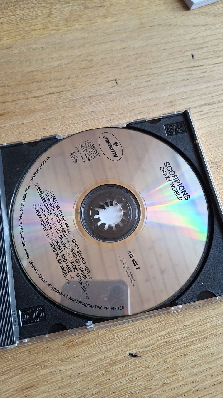 CD: cd - Scorpions- Crazy World – Usato da Les Brenets venduto da flu_z9bl 1