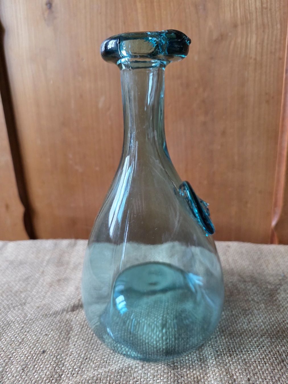 Caraffe: blaue Glas Flasche Karaffe mit Ausschank Rille – Usato da Walterswil BE venduto da Lonitti 3