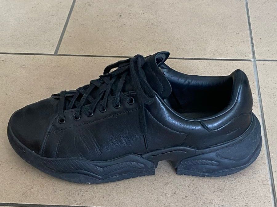 Adidas Scarpe da uomo: Adidas x OAMC Type O-2 schwarz 43 – Usato da Lachen SZ venduto da derMensch1111