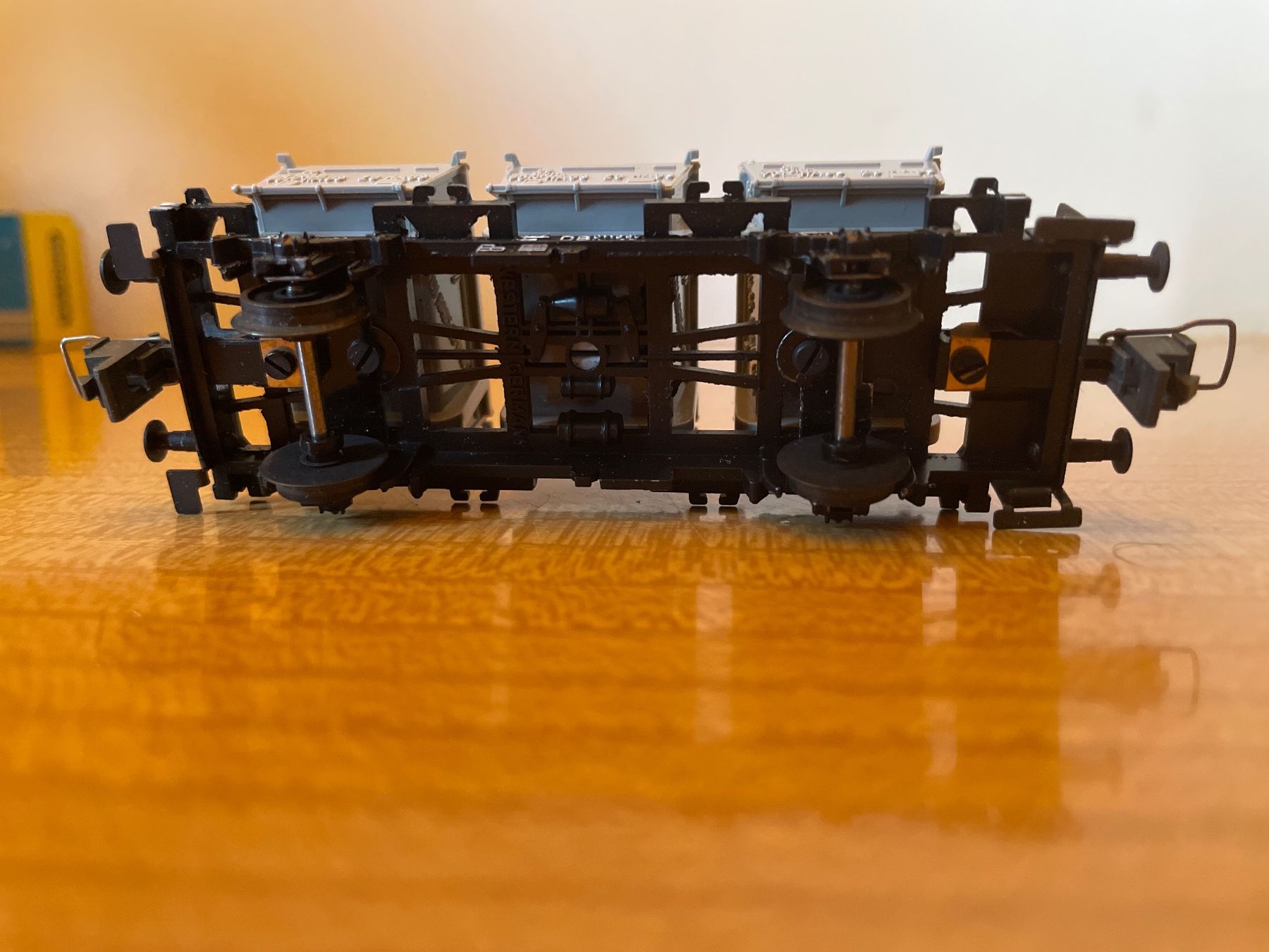 Trix Modellini di ferrovie: Trix Express H0 Wagen: 3er Mulden – Usato da Suhr venduto da Daneli7 3
