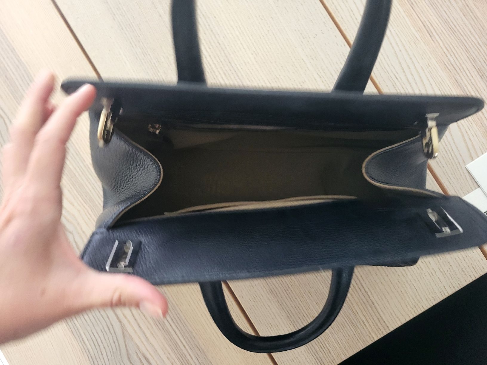Bally Borse: Bally Handtasche mit Staubbeutel – Usato da Lalden venduto da Sherry85 2
