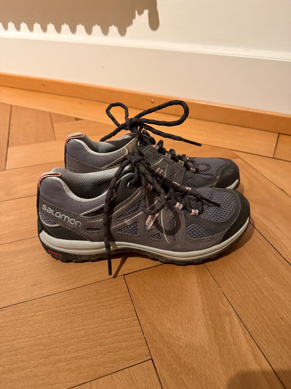Salomon Damenschuhe: Salomon Trekingschuhe – Gebraucht aus Zürich von nz_y_si 1