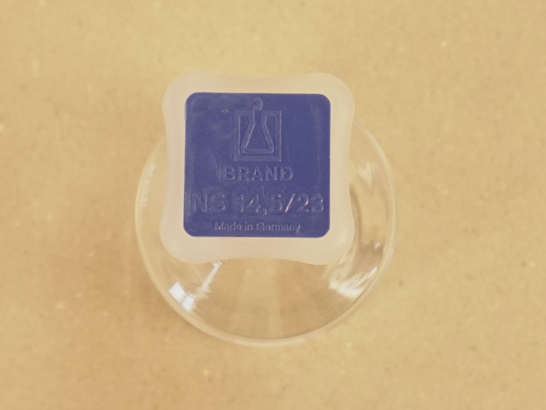 Accessori da laboratorio: Weithalsflasche 100ml mit Normschliff und Stopfen – Usato da Pratteln venduto da Restwert_Pratteln 3