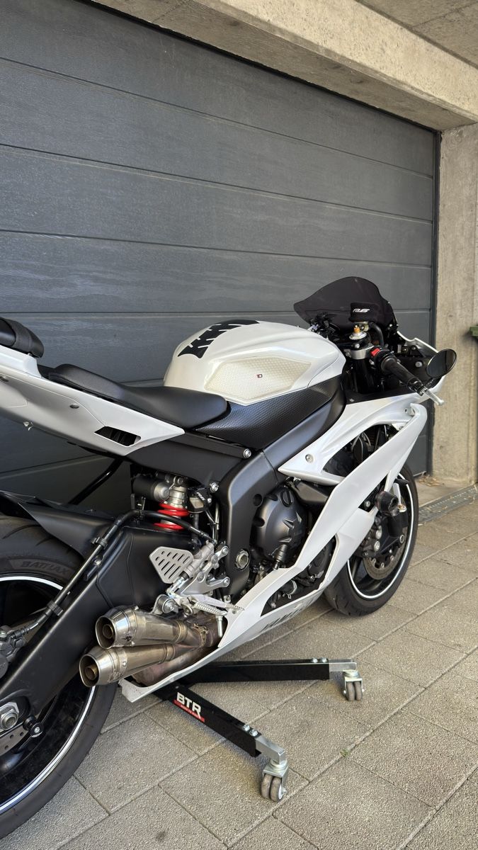 Yamaha Strada: Yamaha YZF-R6 (35kw) – Usato da Röthenbach Hbsee venduto da M1ke 2