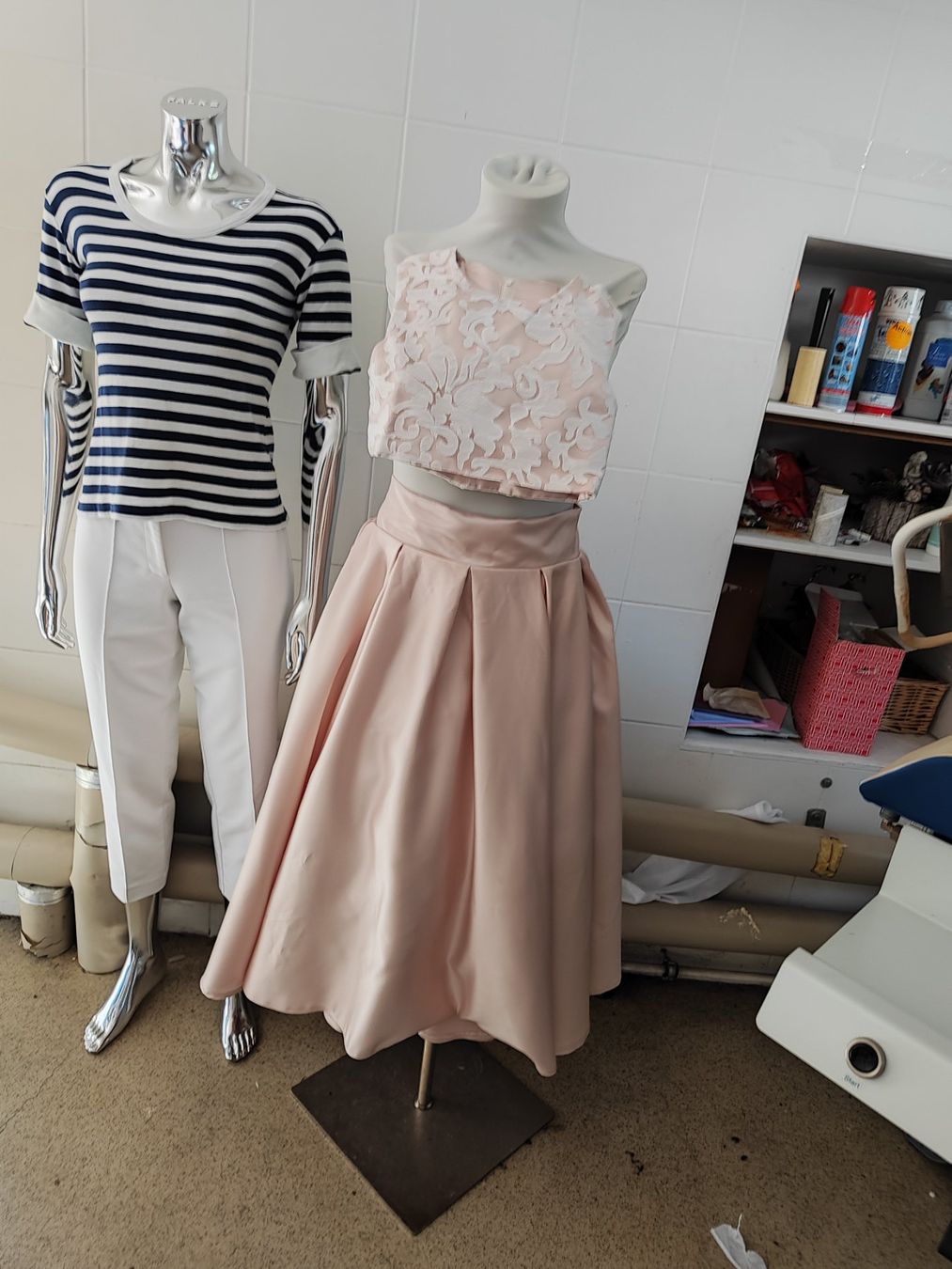 Vestiti & Gonne: Traumhafte Festkleid – Nuovo e nell'imballaggio originale da Langnau am Albis venduto da Judithsebi