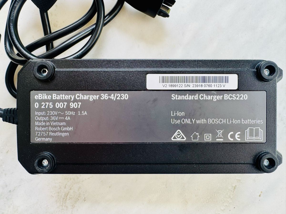 Bosch Ladegeräte: Bosch E-Bike Ladegerät 36-4/230 – Gebraucht aus Luzern von Slea0 1
