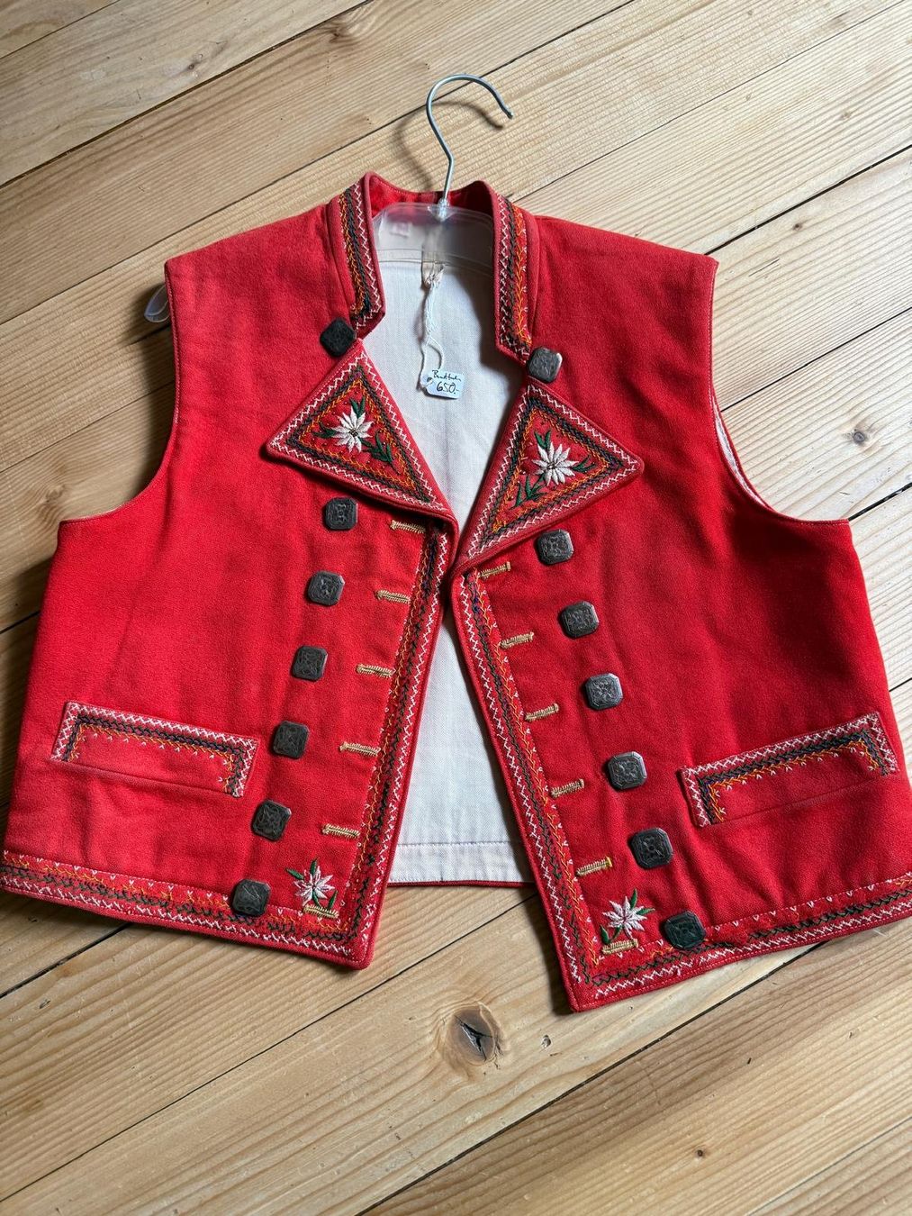 Costumi: Tracht – Usato da Flawil venduto da Stella_3