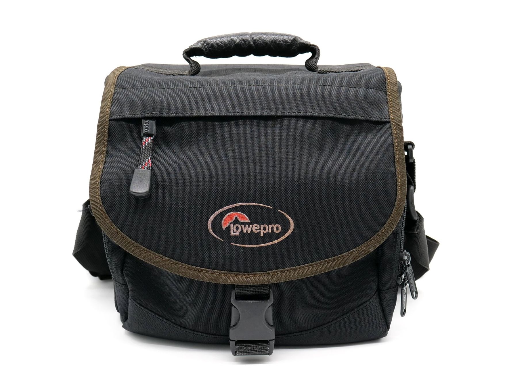 Lowepro Taschen: Lowepro Nova 2 universelle schöne Kameratasche – Gebraucht aus Ottoberg von Diamola
