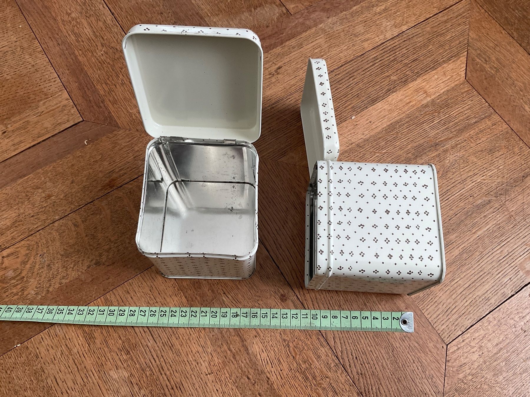 Dosen: 2x Vintage Blechdose marimekko  Deko VERSAND 9.- – Gebraucht aus Aarau von Galaktos 2