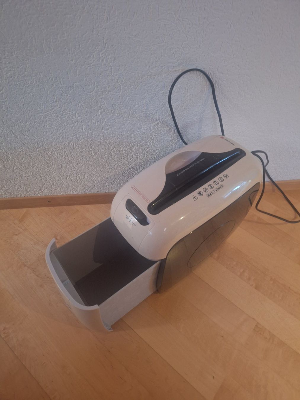 Rexel Aktenvernichter: Aktenvernichter Rexel gebraucht – Gebraucht aus Ipsach von nik_6hkj 1