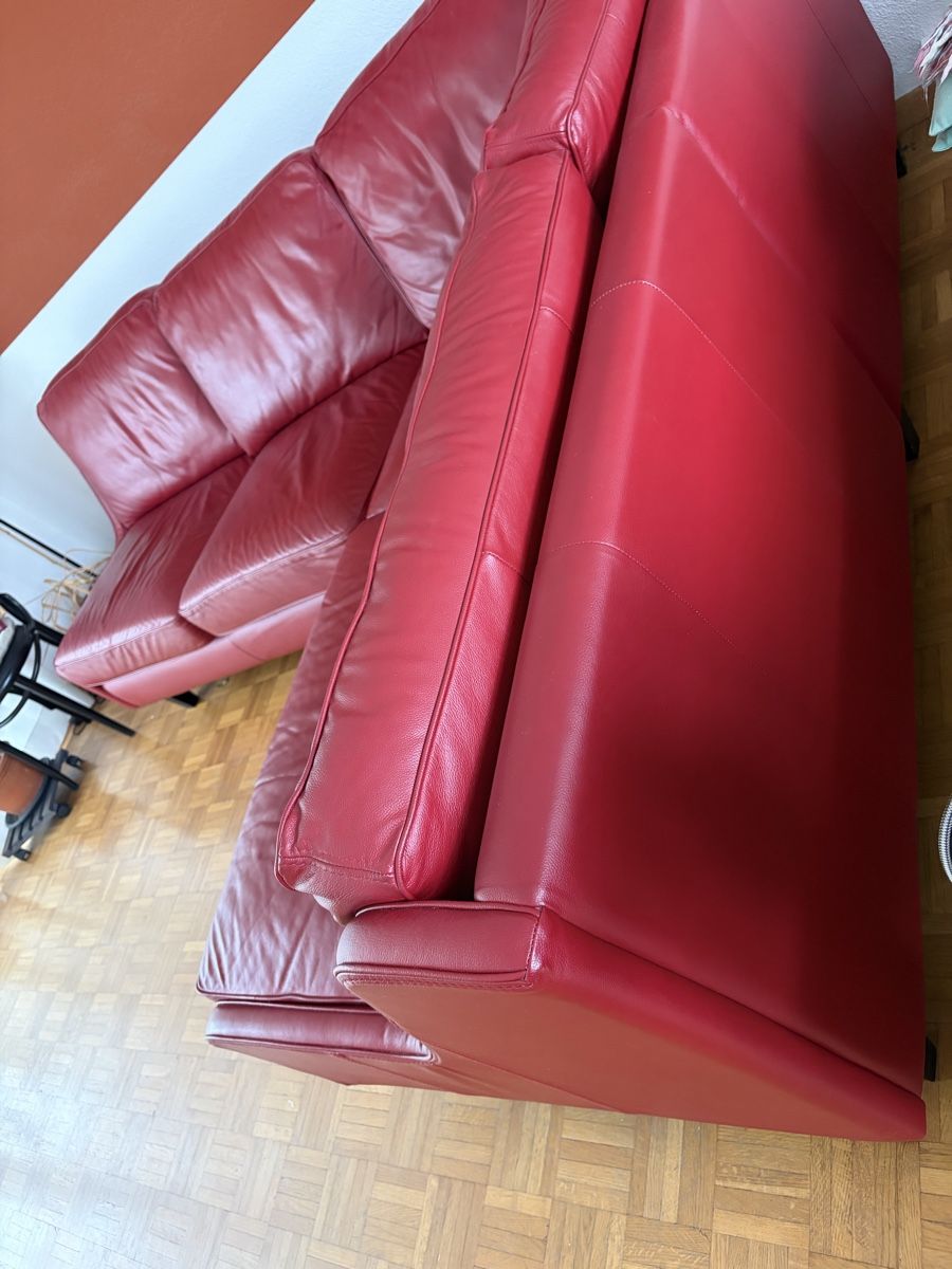 Divani: Ecksofa Leder rot L-Form  – Usato da Aesch BL venduto da Kliana 1