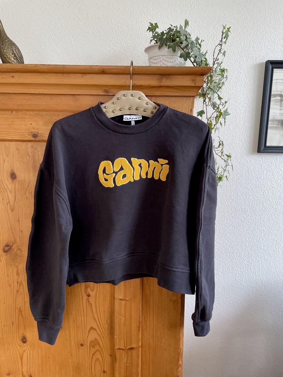 Ganni Maglioni & Felpe: Ganni | Sweater | Gr. M | mit Logo – Usato da Zürich venduto da samira12382 1