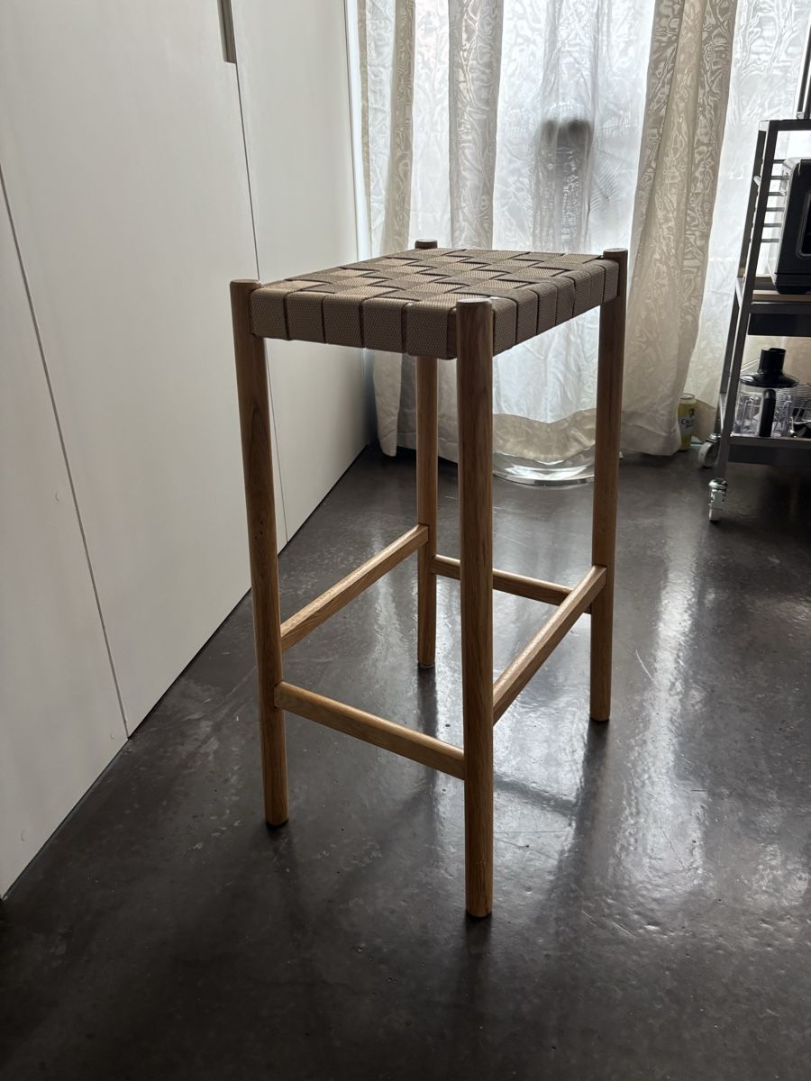 Sgabelli: Schöner Barhocker aus Holz mit Textilgewebe, neuwertig – Usato da Zürich venduto da yxnarum 2
