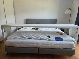 Tisch über Bett/ Nachttisch/Arbeitsplatz über dem Bett