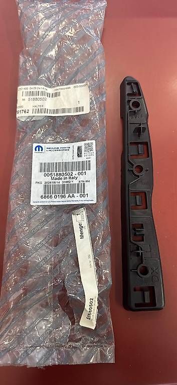 Tutti pezzi di ricambio auto: Halter Stossstange 51880502 – Usato da Zürich venduto da but_2gsm