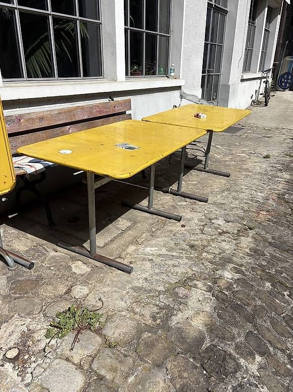 Bigla Tavoli: 2x Original Bigla Tisch – Usato da Bern venduto da PicPocket