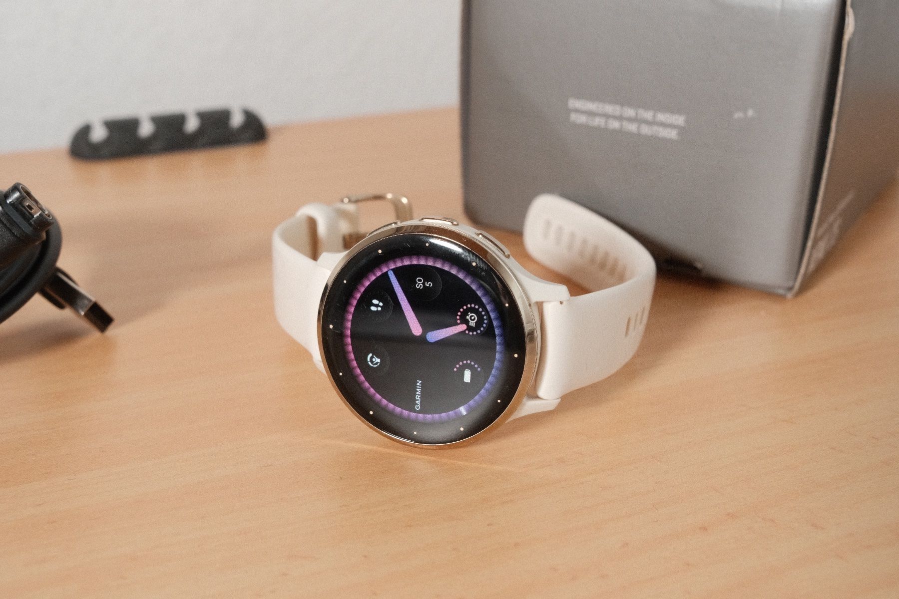 Garmin Smartwatch: Garmin Venu 3s 41mm Elfenbein/Softgold – Usato da Kreuzlingen venduto da jeje98 1