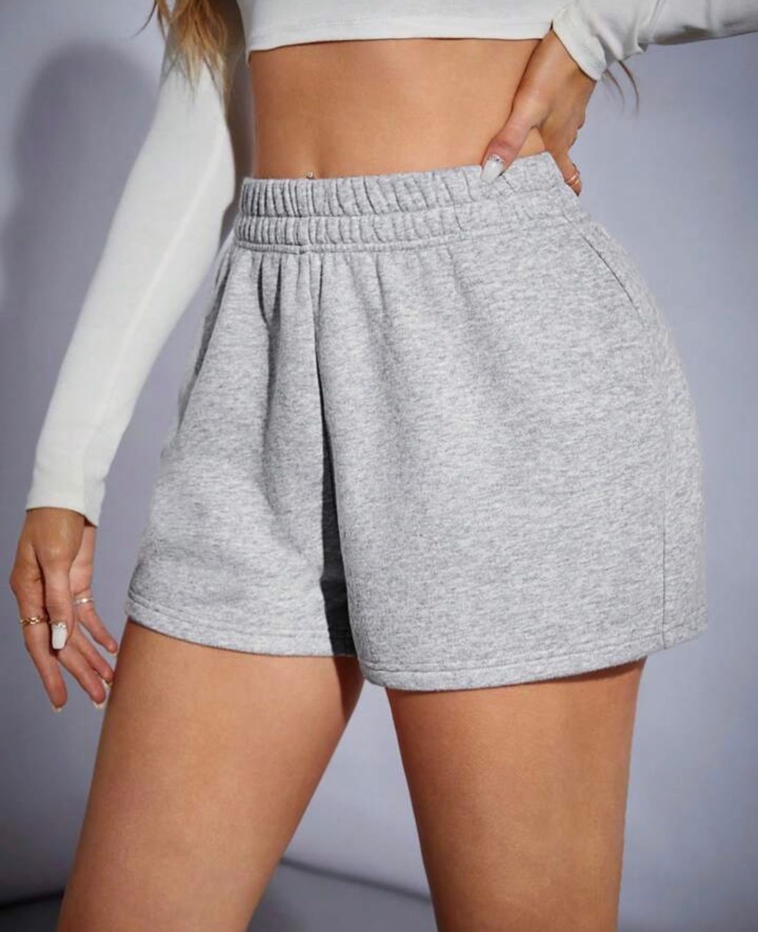 Pantaloni: Graue Shorts M – Nuovo (secondo la descrizione) da Rümlang venduto da svent
