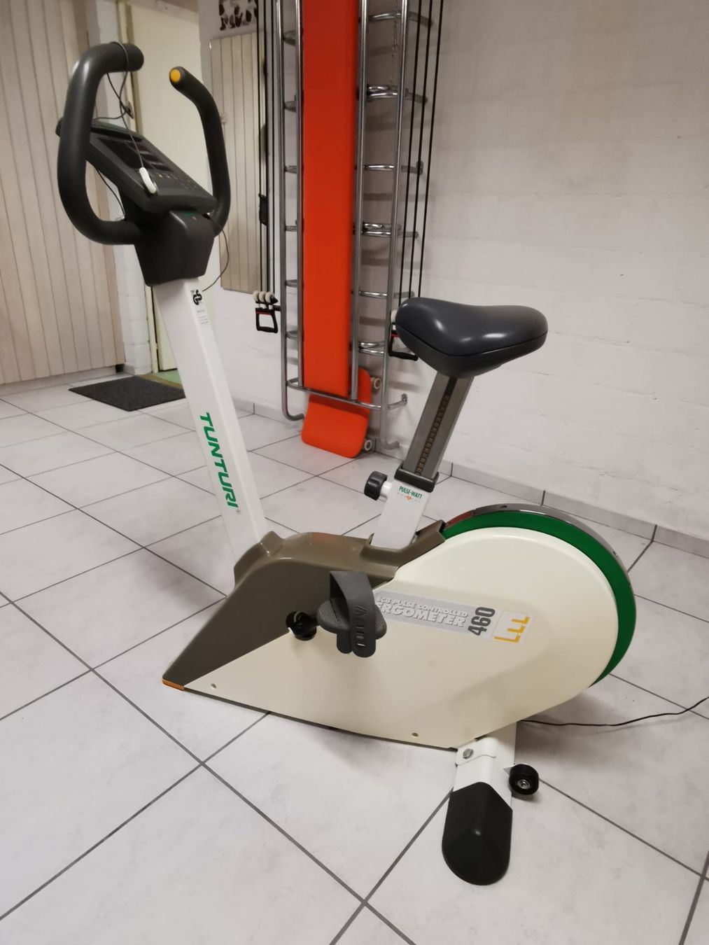 Tunturi Hometrainer: Homevelo Tunturi Ergometer E460 – Usato da Birr venduto da Lotus23